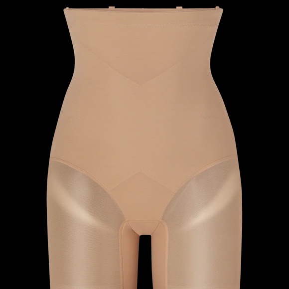 Honeylove Women’s SuperPower Short Nude Large Shapewear 6.75” Inseam EUC - Picture 1 of 4